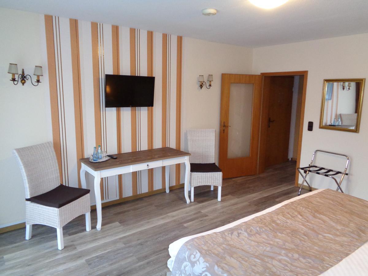Hotel Garni Eichhornkobel Fassberg ภายนอก รูปภาพ