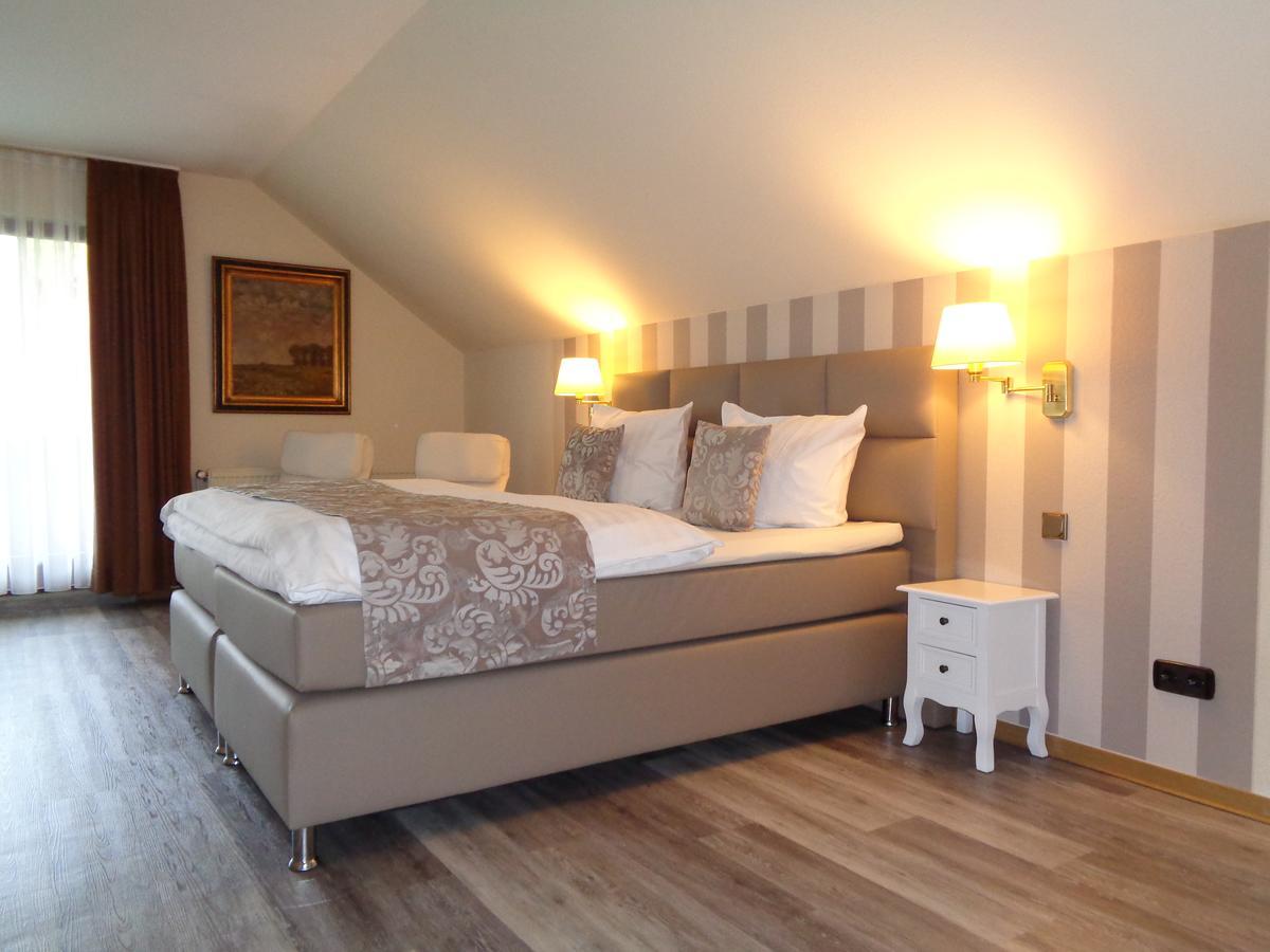 Hotel Garni Eichhornkobel Fassberg ภายนอก รูปภาพ