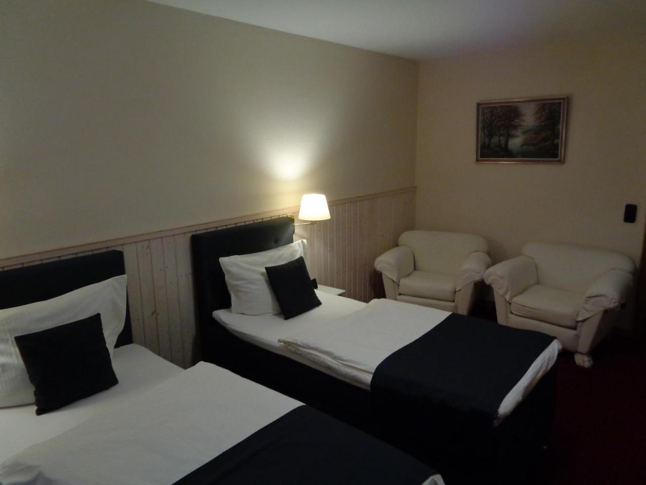 Hotel Garni Eichhornkobel Fassberg ภายนอก รูปภาพ