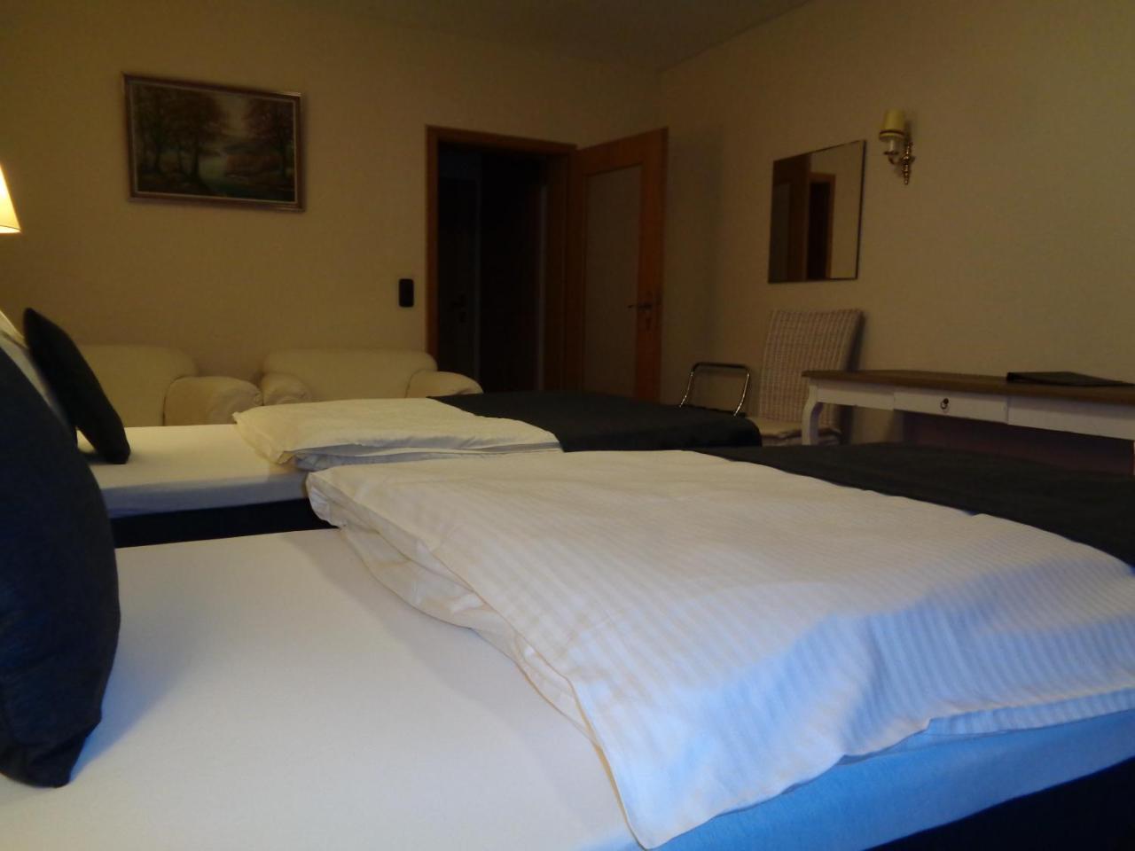 Hotel Garni Eichhornkobel Fassberg ภายนอก รูปภาพ