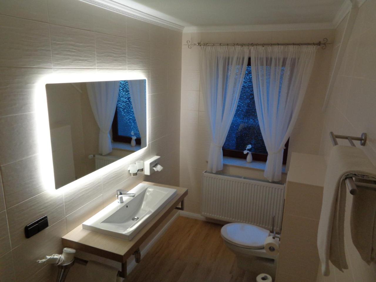 Hotel Garni Eichhornkobel Fassberg ภายนอก รูปภาพ